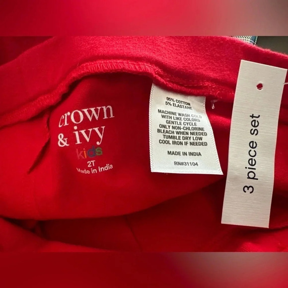 ⭐️ NWT ⭐️ Crown and Ivy Kids Christmas Quilted Vest, Shirt and Pants Set Size 2t - Picture 7 of 10